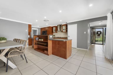 Property 7 Jackson Close, HIGHFIELDS QLD 4352 IMAGE 0