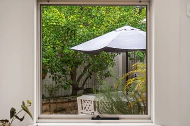 Property 163 Kitchener Road, Alfred Cove WA 6154 IMAGE 0
