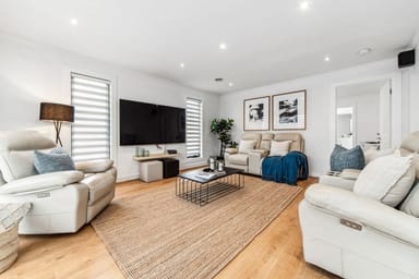Property 18 Edinburgh Drive, Skye VIC 3977 IMAGE 0