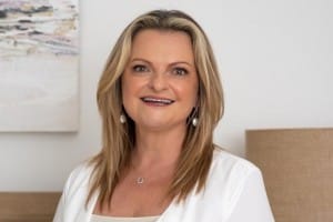 Property Agent Lisa Macklin