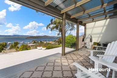 Property 114 Oxford Street, BEAUTY POINT TAS 7270 IMAGE 0