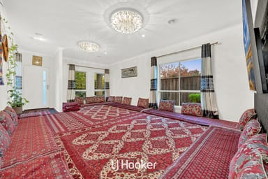 Property 32 Kaimas Way, Dandenong VIC 3175 IMAGE 0