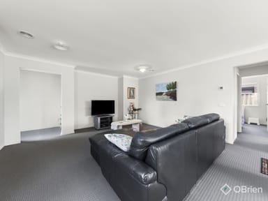 Property 38 Renlik Circuit, Cranbourne North VIC 3977 IMAGE 0