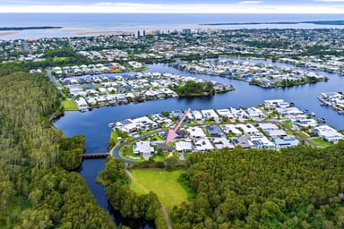 Property 100 Tweddell Drive, PELICAN WATERS QLD 4551 IMAGE 0