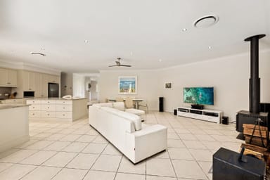 Property 7 Brimblecombe Circuit, PULLENVALE QLD 4069 IMAGE 0