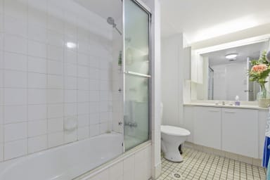 Property 3A/52 Goodwin Terrace, Burleigh Heads QLD 4220 IMAGE 0