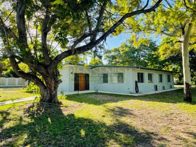 Property 24 Baker Street, RICHMOND HILL QLD 4820 IMAGE 0