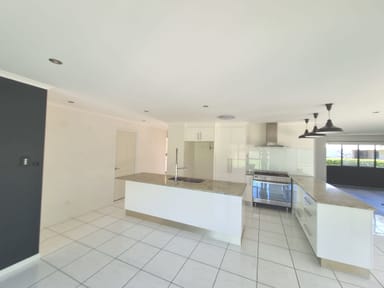 Property 13 Carrington Place, Emerald QLD 4720 IMAGE 0