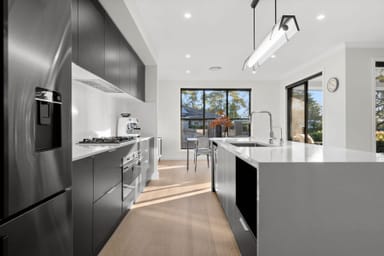 Property 7 Selwyn Close, Pennant Hills NSW 2120 IMAGE 0