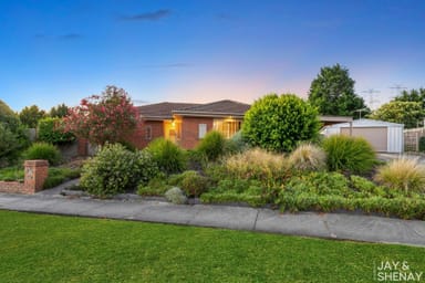 Property 15 Tarbet Court, Endeavour Hills VIC 3802 IMAGE 0