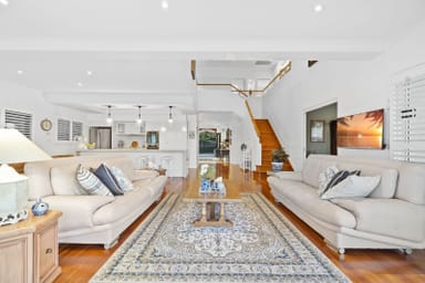 Property 27 Ipsley Drive, Broadbeach Waters QLD 4218 IMAGE 0