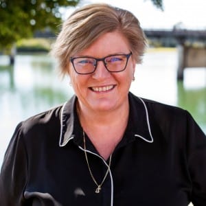 Property Agent Tracey Brown