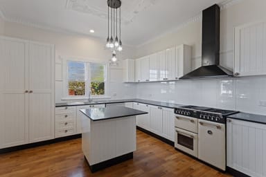 Property 25 Seaton Street, South Toowoomba QLD 4350 IMAGE 0
