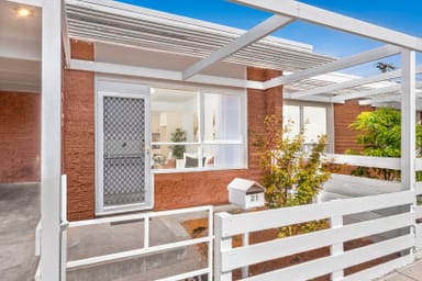 Property 21 Coxon Parade, North Geelong VIC 3215 IMAGE 0