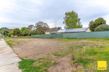 Property 39 Clarke Street, Kennington VIC 3550 IMAGE 0