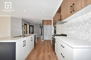 Property 8 Learmonth Ave, Kialla VIC 3631 IMAGE 0