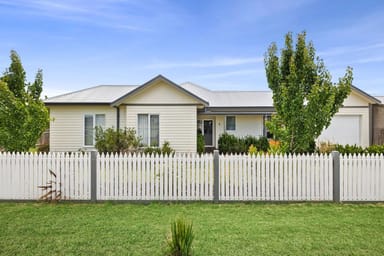 Property 11 Stephenson Street, Winchelsea VIC 3241 IMAGE 0