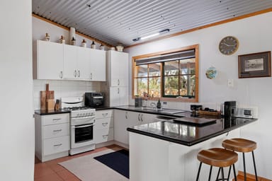 Property 570 Avoca Road, Amherst VIC 3371 IMAGE 0