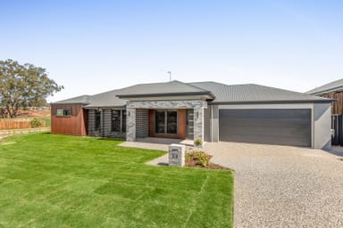 Property 2 McEwan Crescent, KEARNEYS SPRING QLD 4350 IMAGE 0