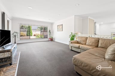 Property 8 Mayfair Crescent, Mount Gambier SA 5290 IMAGE 0