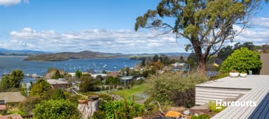 Property 114 Oxford Street, BEAUTY POINT TAS 7270 IMAGE 0