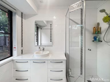 Property 8 Raeside Street, Westlake QLD 4074 IMAGE 0