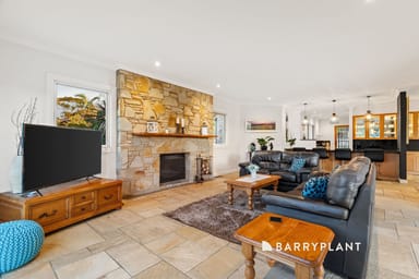 Property 2 Oakridge Close, Lysterfield South VIC 3156 IMAGE 0