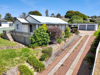 Property 13 Queen Street, BOMBALA NSW 2632 IMAGE 0