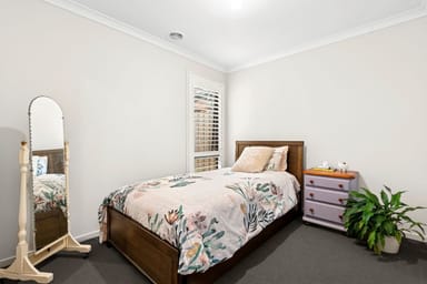 Property 39 Diplomat Crescent, Cranbourne South VIC 3977 IMAGE 0