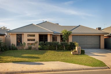 Property 14 Harvard Place, THURGOONA NSW 2640 IMAGE 0