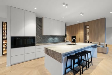 Property 18 Northcote Avenue, Caulfield North VIC 3161 IMAGE 0