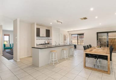 Property 2 Amethyst Close, Skye VIC 3977 IMAGE 0