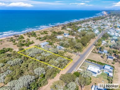 Property 30 Sylvan Drive, MOORE PARK BEACH QLD 4670 IMAGE 0