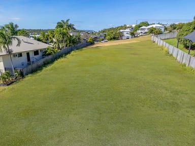 Property 13 Genesta Court, Bushland Beach QLD 4818 IMAGE 0
