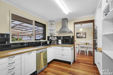 Property 4 Coledale Close, Endeavour Hills VIC 3802 IMAGE 0