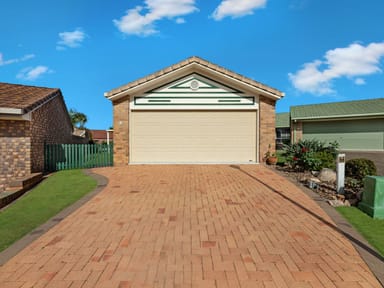 Property 8 Woodland Close, TORQUAY QLD 4655 IMAGE 0