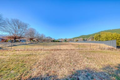 Property 108 Station Street, Porepunkah VIC 3740 IMAGE 0