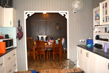Property 8 Poplar Street, BARCALDINE QLD 4725 IMAGE 0