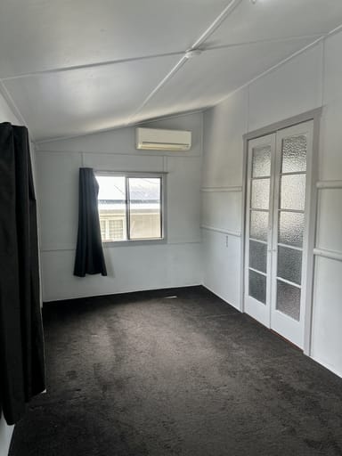 Property 19 Robin Street, SLADE POINT QLD 4740 IMAGE 0