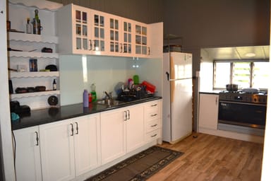 Property 8 Poplar Street, BARCALDINE QLD 4725 IMAGE 0