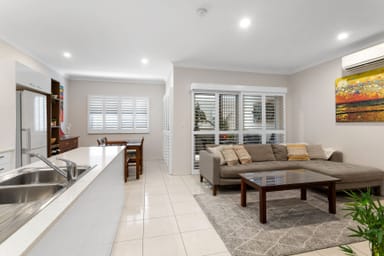 Property 7, 14 Collins Street, WOODY POINT QLD 4019 IMAGE 0