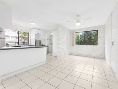 Property Unit 3, 394 Esplanade, TORQUAY QLD 4655 IMAGE 0