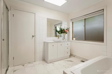 Property 15 Law Street, Briar Hill VIC 3088 IMAGE 0