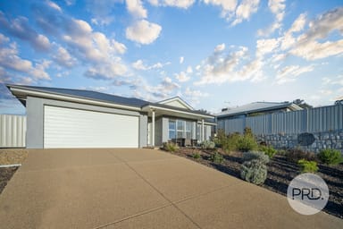 Property 73 Deakin Avenue, LLOYD NSW 2650 IMAGE 0