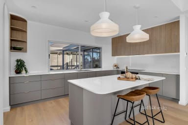 Property 10 Winding Way, North Warrandyte VIC 3113 IMAGE 0