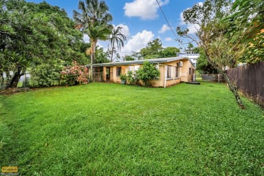 Property 7 Elizabeth Street, FLYING FISH POINT QLD 4860 IMAGE 0