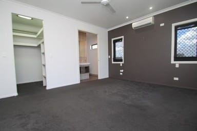 Property 180 J Hickey Avenue, Clinton QLD 4680 IMAGE 0