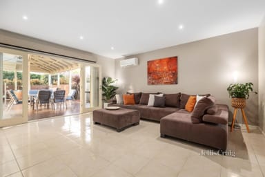 Property 19 Yaralla Crescent, St Helena VIC 3088 IMAGE 0