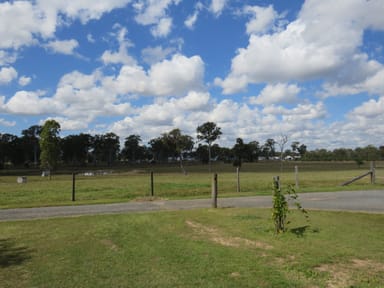 Property 247 Lawson Street, ST HELENS QLD 4650 IMAGE 0