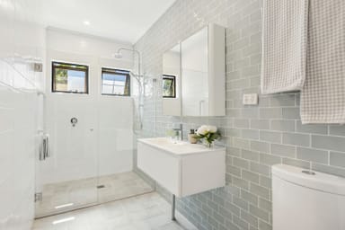 Property 17 Rutland Avenue, Castlecrag  IMAGE 0